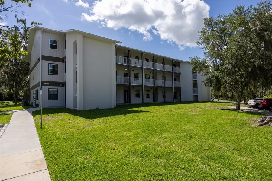 6519 W NEWBERRY RD #404, Gainesville, FL 32605