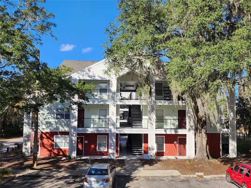 2360 SW ARCHER RD #211, Gainesville, FL 32608