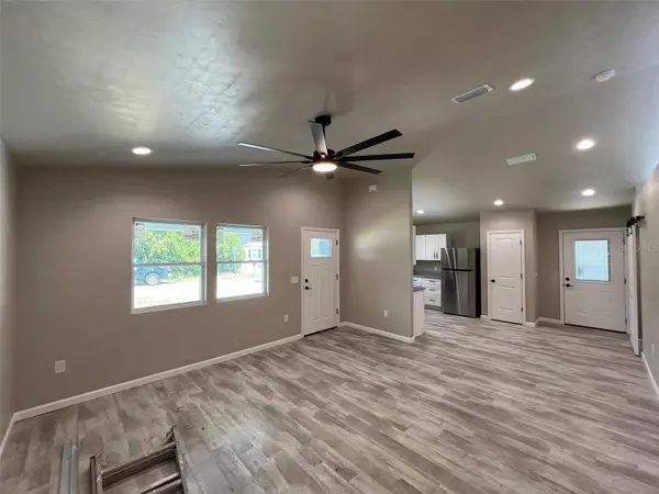 High Springs, FL 32643,23147 NW 181ST PL