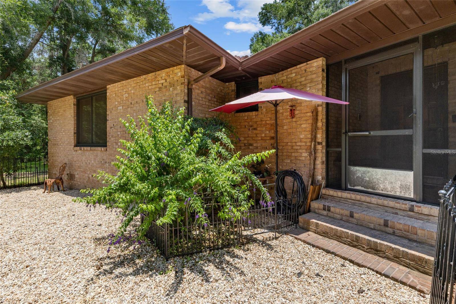 Live Oak, FL 32060,9816 87TH DR