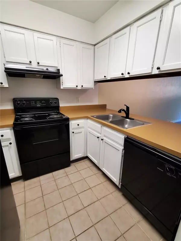 Gainesville, FL 32607,2207 SW 39TH DR