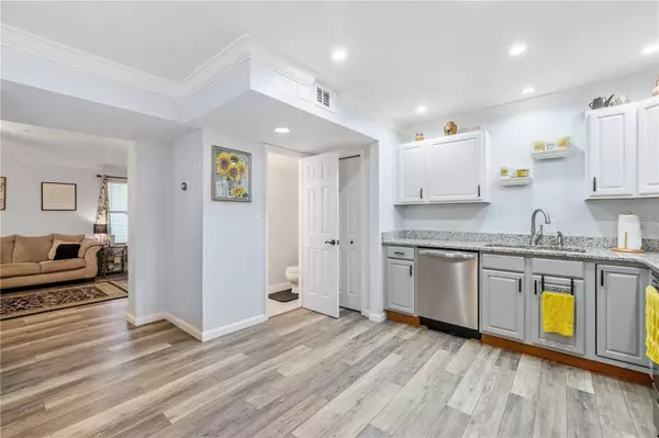 Gainesville, FL 32606,2720 NW 104TH CT #C