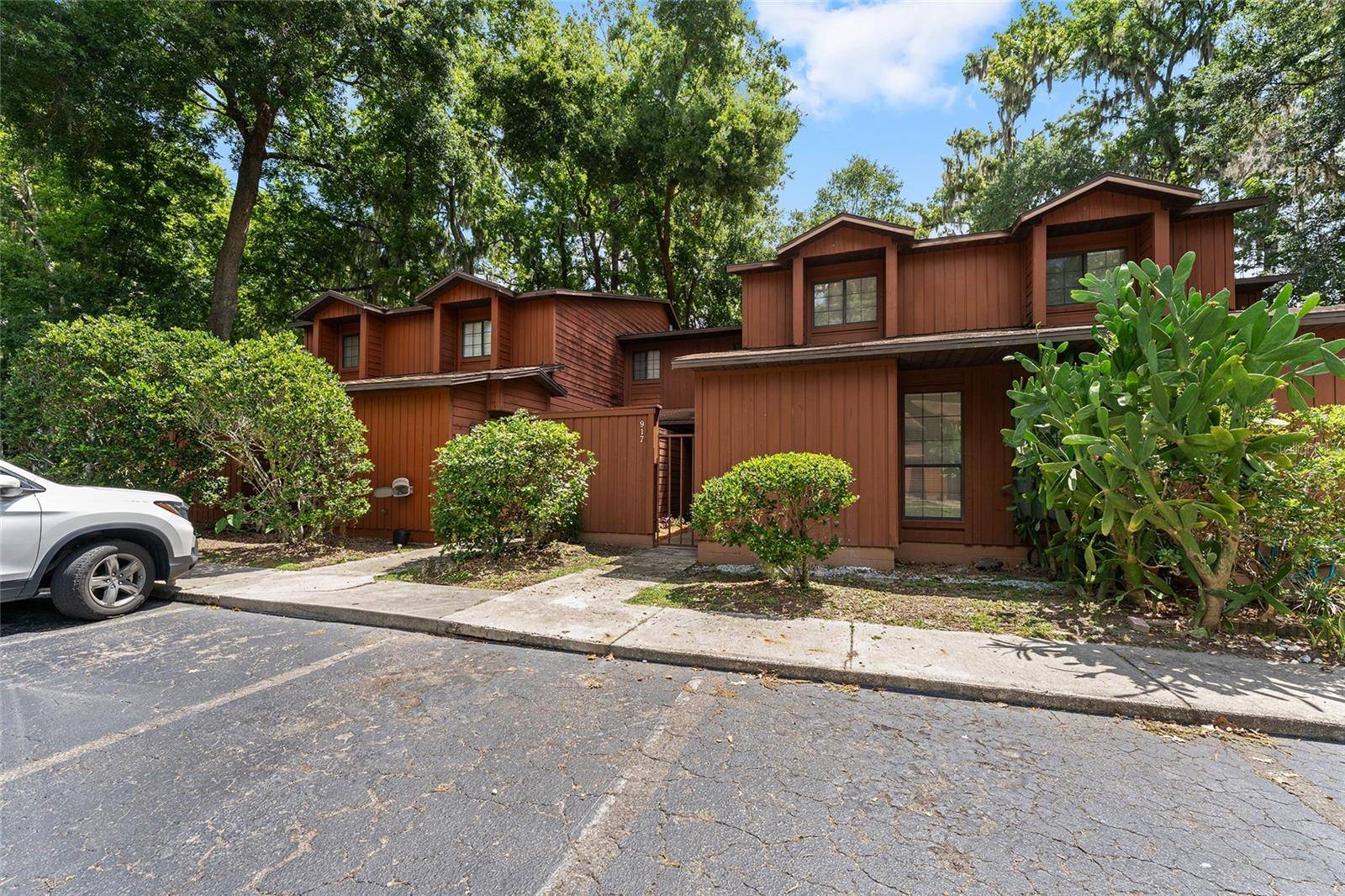Gainesville, FL 32607,917 SW 56TH TER