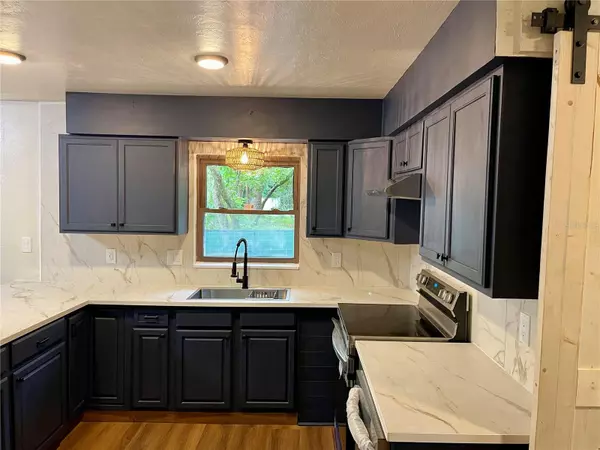 Gainesville, FL 32641,1715 NE 6TH PL