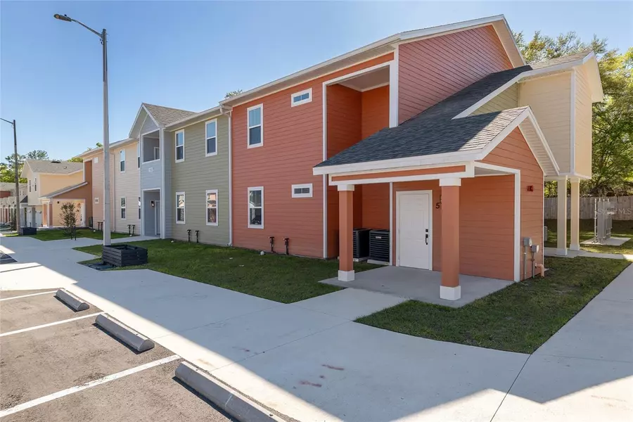 1581 NW 29TH RD #1, Gainesville, FL 32605