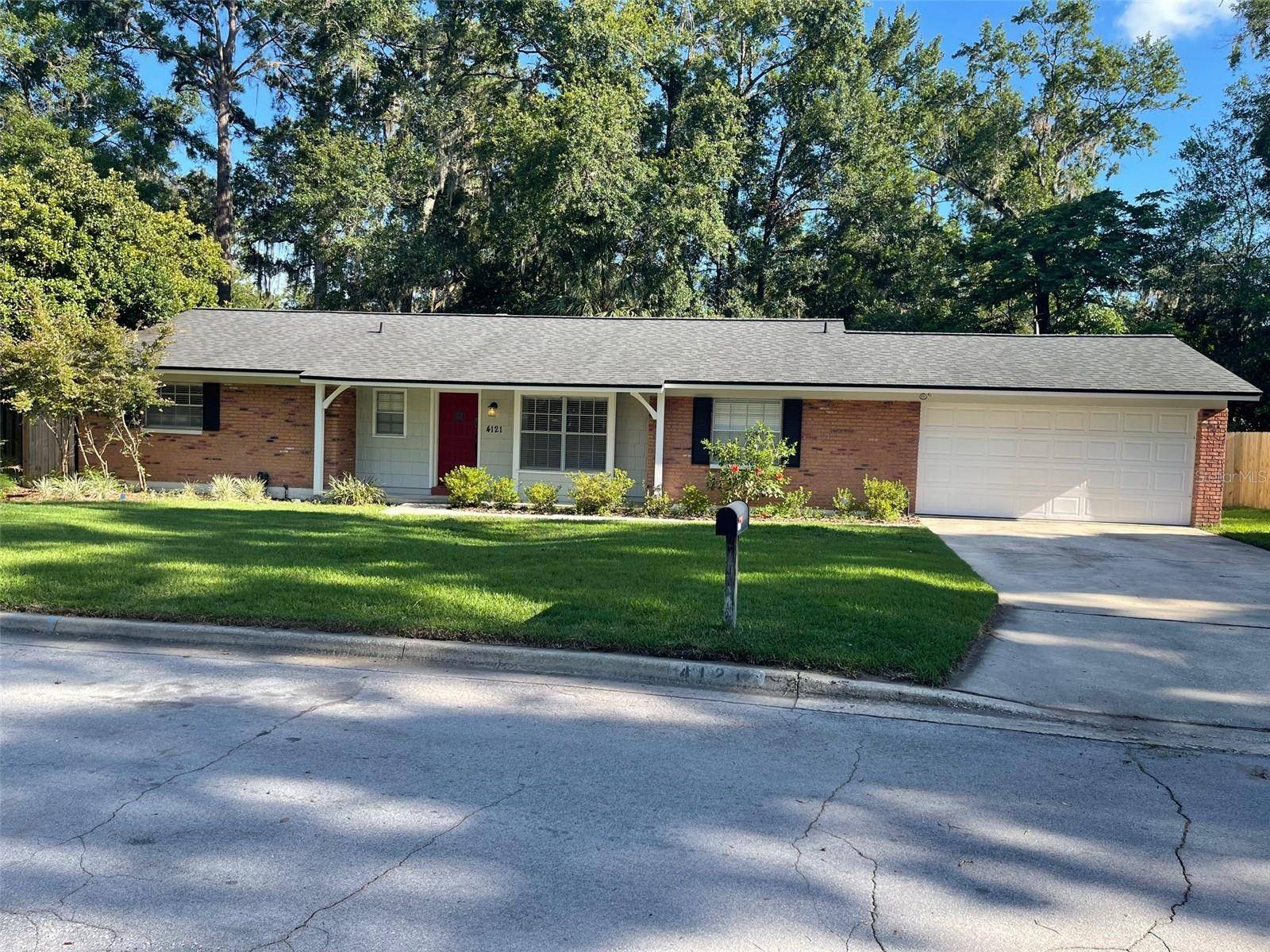 4121 NW 15TH PL, Gainesville, FL 32605