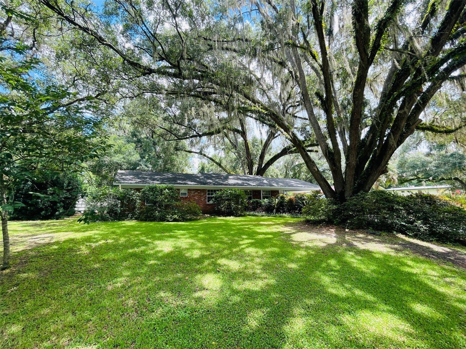 1820 SW 49TH PL, Gainesville, FL 32608