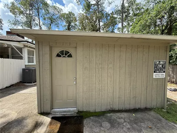324 NW 19TH ST #Studio, Gainesville, FL 32603
