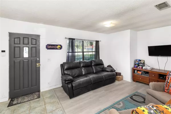 Live Oak, FL 32064,525 PADGETT AVE SE