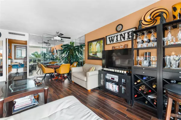 Palm Beach, FL 33480,2505 S OCEAN BLVD #5030