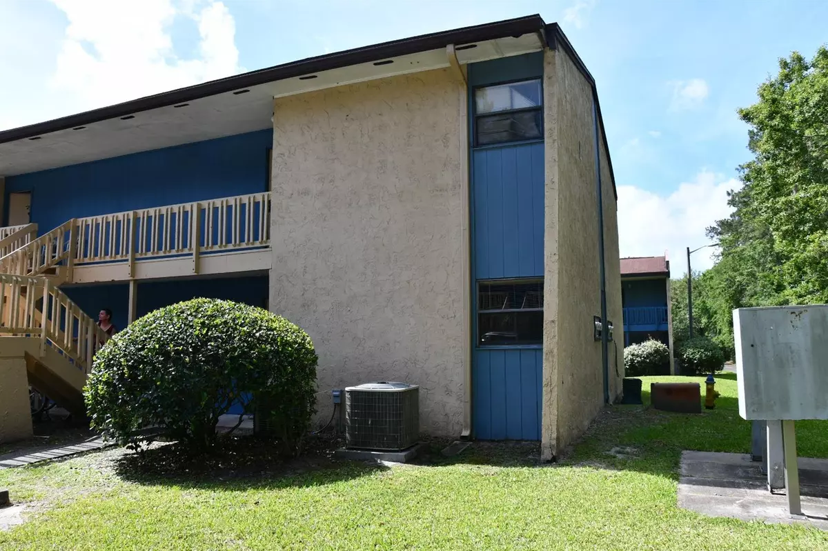 Gainesville, FL 32608,2811 SW ARCHER RD #Y217