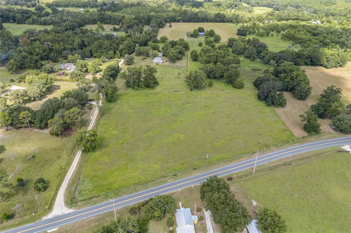 Hawthorne, FL 32640,116 PERRY RD