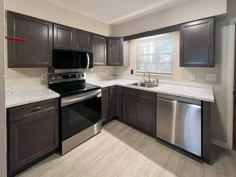 5620 NW 23RD TER #3, Gainesville, FL 32653