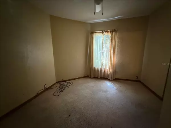 Gainesville, FL 32601,Address not disclosed