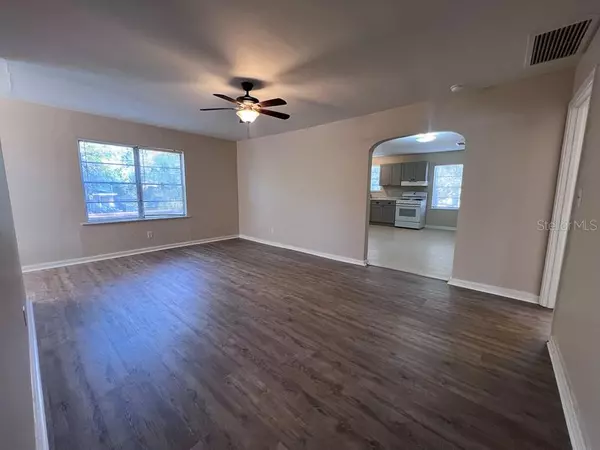 219 NW 3RD AVE #B, Gainesville, FL 32601