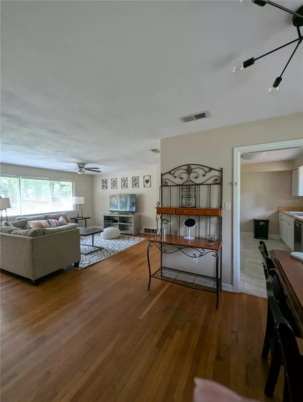 Gainesville, FL 32607,3716 SW 2ND PL