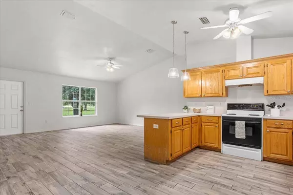 High Springs, FL 32643,25647 NW 204TH AVE