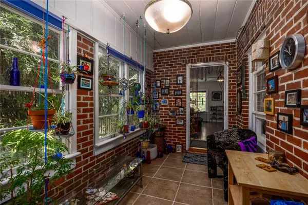 Gainesville, FL 32601,611 NE 10TH PL