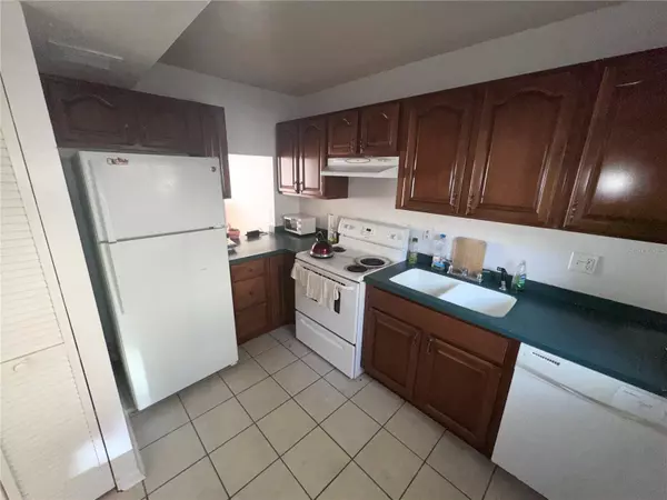 Gainesville, FL 32607,703 SW 75TH ST #107
