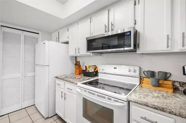 Gainesville, FL 32607,5614 SW 8TH PL
