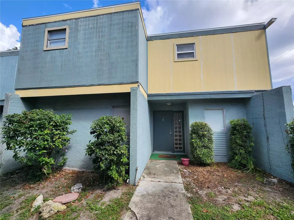 Gainesville, FL 32607,719 SW 75TH ST #103