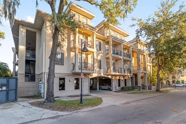 Gainesville, FL 32603,1418 NW 3RD AVE #303