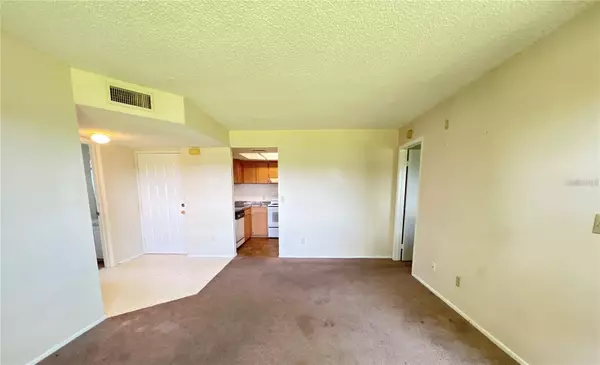 Ocala, FL 34472,458 FAIRWAYS CIR #C201