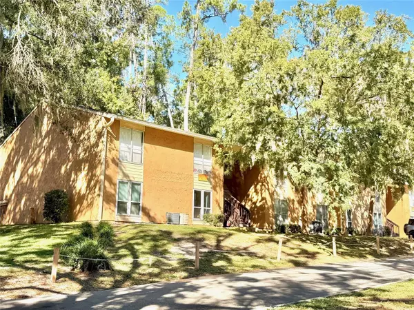 1810 NW 23RD BLVD #180, Gainesville, FL 32605