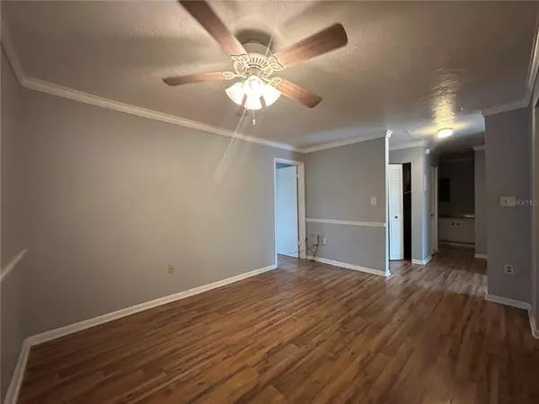 Gainesville, FL 32608,2811 SW ARCHER RD #M106