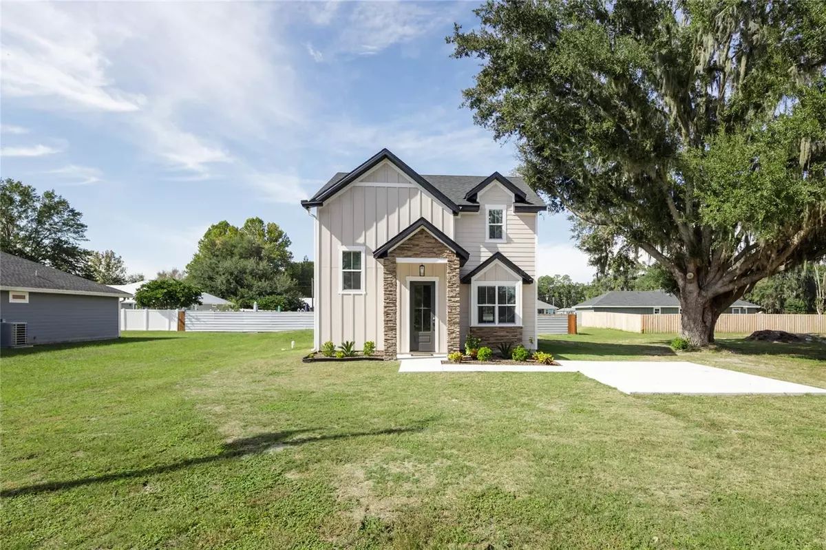 Brooker, FL 32622,11904 CEDAR DR