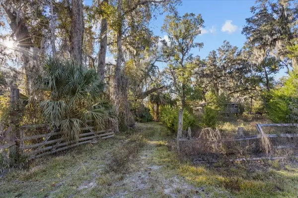 Cross City, FL 32628,404 NE 396TH ST