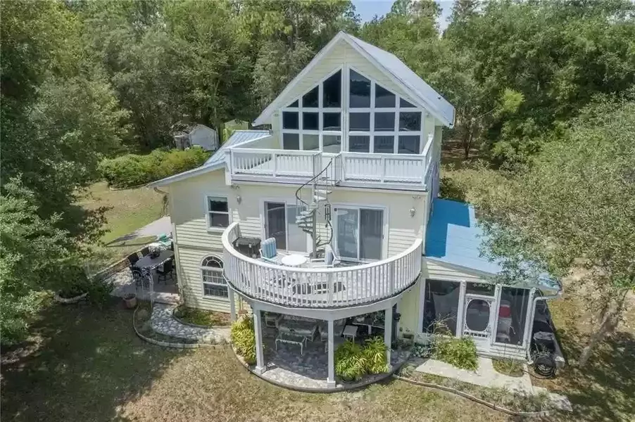 202 CUE LAKE DR, Hawthorne, FL 32640