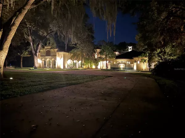 10803 SW 27TH AVE, Gainesville, FL 32608