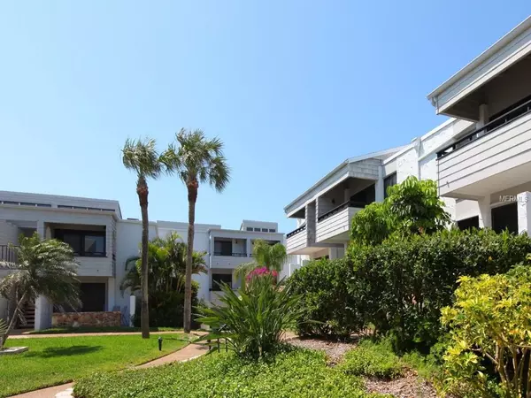 Venice, FL 34285,1555 TARPON CENTER DR #140