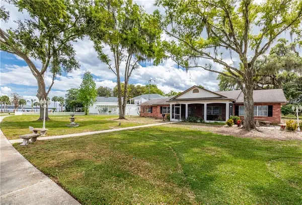 321 LAKESHORE DR, Leesburg, FL 34748