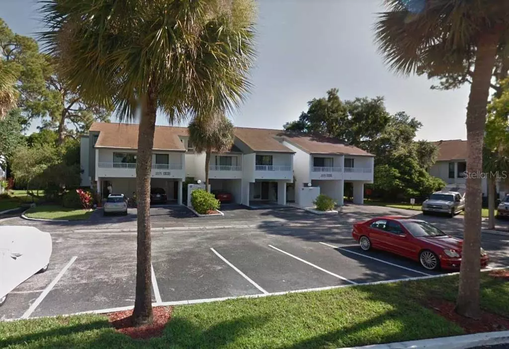 St Petersburg, FL 33712,2075 LAKEWOOD CLUB DR S #6E