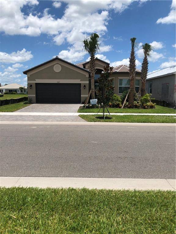 5009 SEVILLA SHORES DR, Wimauma, FL 33598