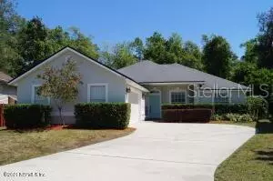 2916 MAJESTIC OAKS LN, Green Cove Springs, FL 32043