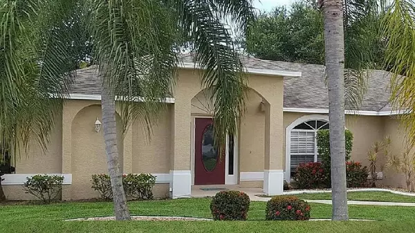 702 SE 34TH ST, Cape Coral, FL 33904