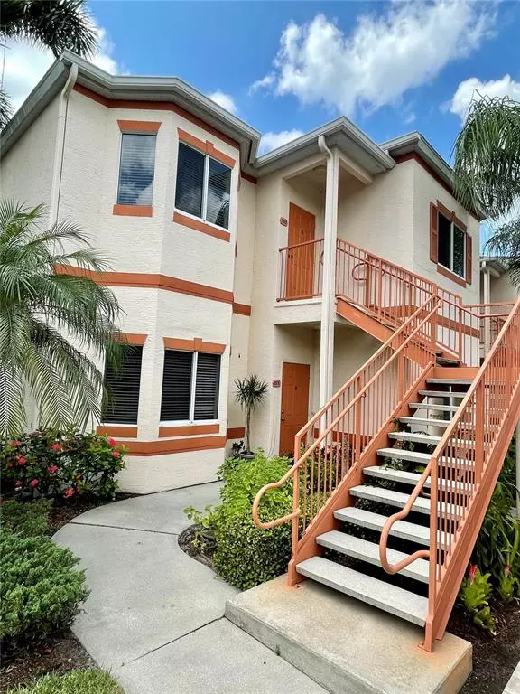 Sarasota, FL 34233,3982 MEDITERRANEA CIR #521