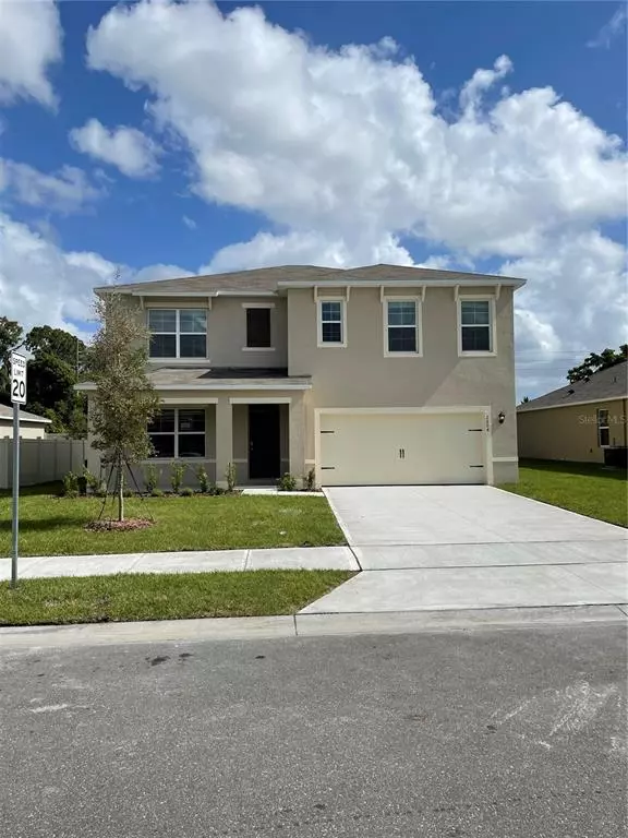 2529 GLACIER EXPRESS LN, Tavares, FL 32778