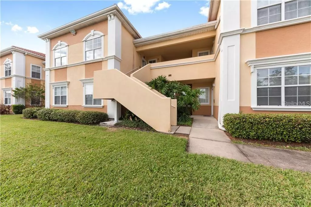 Sarasota, FL 34237,1030 VILLAGIO CIR #207