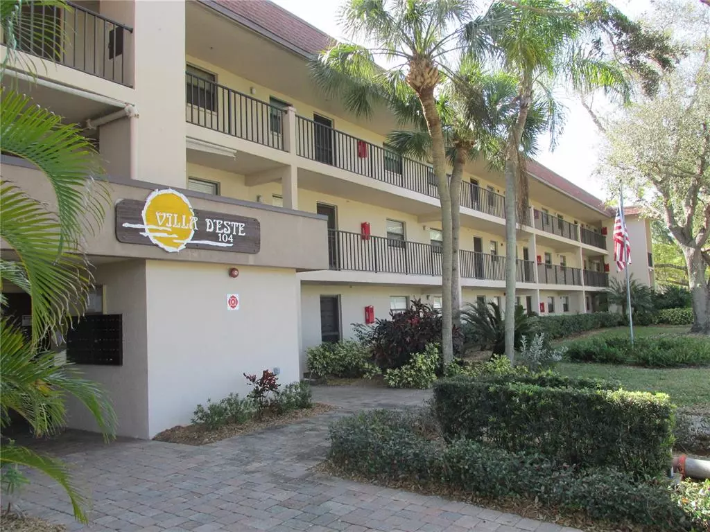 Venice, FL 34292,104 CAPRI ISLES BLVD #203