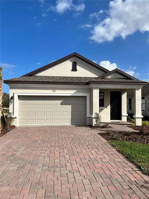 Poinciana, FL 34759,990 UMBRIA DR