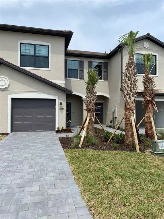 15259 SUNNY DAY DR, Bradenton, FL 34211