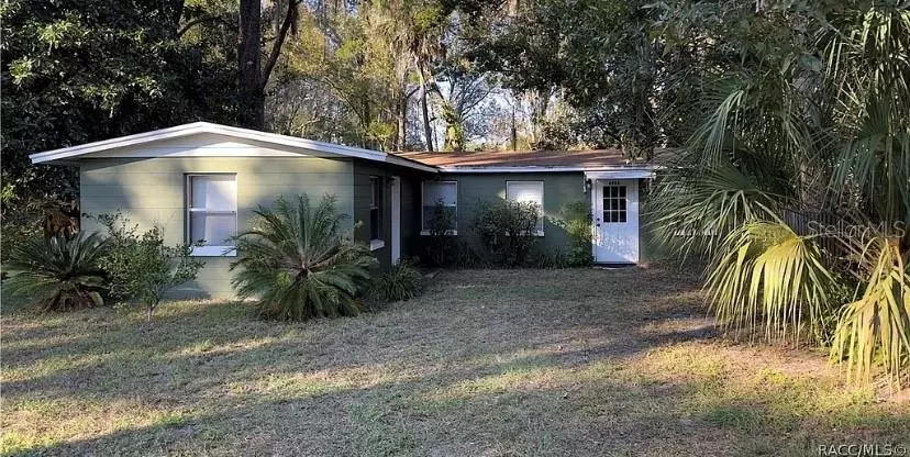 8533 W MISS MAGGIE DR, Homosassa, FL 34448