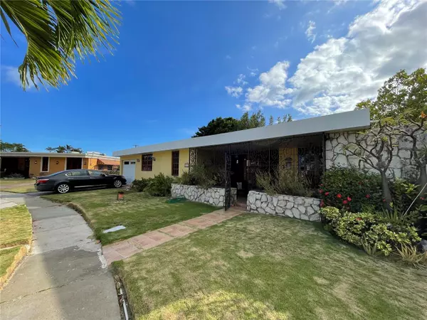 15 JOSE M ESCRIVA EXT LA ALHAMBRA, Ponce, PR 00716