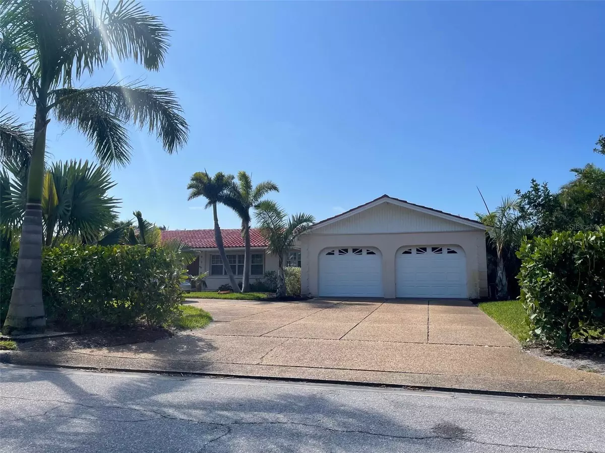 Sarasota, FL 34236,114 N WARBLER LN