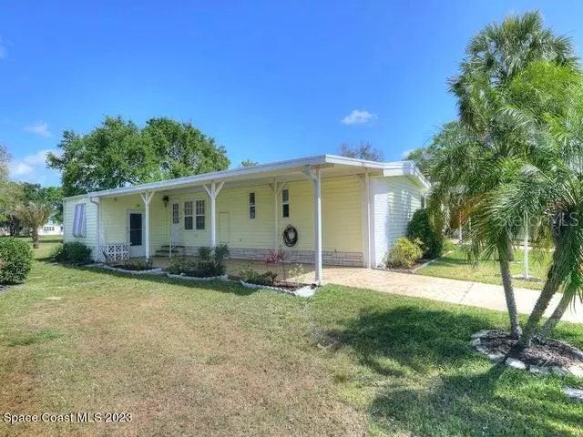 1086 PARKWAY LN, Barefoot Bay, FL 32976