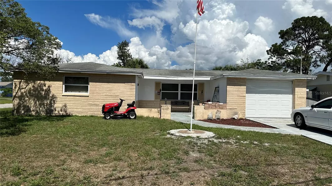 8922 CHILTON DR, Port Richey, FL 34668